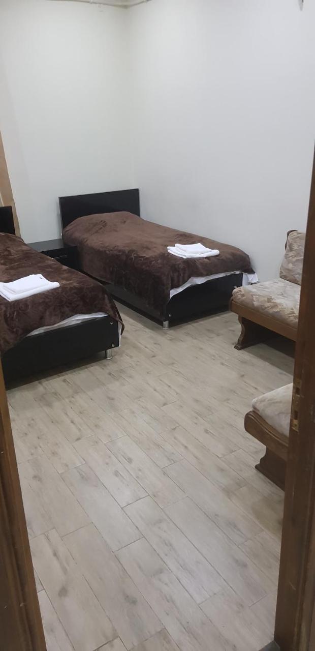 Hotel Cattaleya Batumi Bagian luar foto
