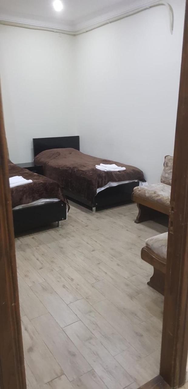 Hotel Cattaleya Batumi Bagian luar foto